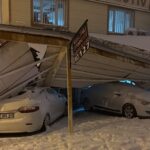 sanliurfada kar nedeniyle catilar coktu 67 arac hasar gordu 18dcc7b70649