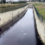 Karaağaç Deresi'nde Kimyasal Atık Krizi: Yetkililer Harekete Geçmeli! 4 tekirdagda karaagac deresi siyah renkte akmaya basladi 7d4efb1a0a23