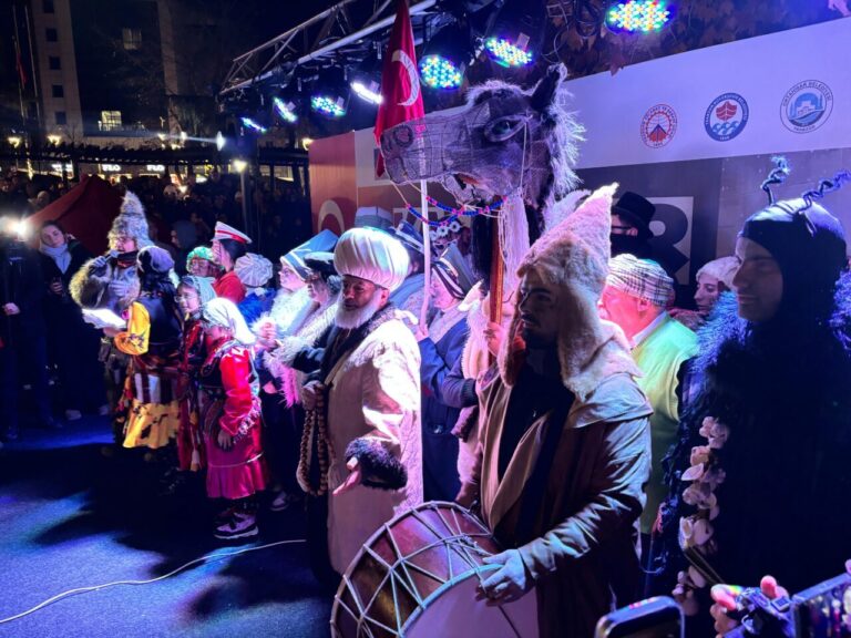 Trabzon’da Kalandar Şenliği Gelenekleriyle Kutlandı