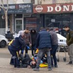 İnegöl'de Motosikletin Devrilmesiyle Yaşanan Kazada Yaralanan Sürücü Hastaneye Kaldırıldı 3 yola firlayan cocuga carpmamak icin ani manevra yapti motosikletten dusup yaralandi ae00e8a8b9f9