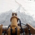 yolu kapali mahallede rahatsizlanan cam kemik hastasi cocugu ekipler hastaneye ulastirdi 73e351e91794