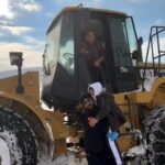 yolu kapali mahallede rahatsizlanan cam kemik hastasi cocugu ekipler hastaneye ulastirdi e09ef0246c02