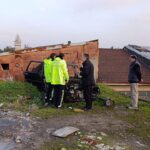 20 yildir is yerinin catisinda duran otomobili akan catiyi tamir etmek isteyince gordu 3936b7fbcf3b