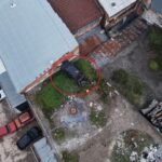 20 yildir is yerinin catisinda duran otomobili akan catiyi tamir etmek isteyince gordu 464fbe299bda