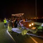 adanada otomobilin carptigi traktor ikiye ayrildi 1i agir 6 yarali cc55bd9f8bf7