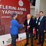 Adıyaman’da sporcular madalyaları depremde ölenlerin adına aldılar 4 adiyamanda sporcular madalyalari depremde olenlerin adina aldilar 91b74f75d83c