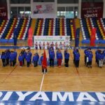 Adıyaman’da sporcular madalyaları depremde ölenlerin adına aldılar 1 adiyamanda sporcular madalyalari depremde olenlerin adina aldilar d0e80c62e758