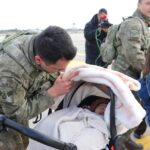 almanyada tatbikata katilan mehmetciklere duygulu karsilama 3d19ac48a454