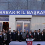 Bakan Bak: Birileri gibi deprem turisti değiliz 2 bakan bak birileri gibi deprem turisti degiliz 20960f78d1ee