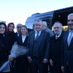 Bakan Bak: Birileri gibi deprem turisti değiliz 3 bakan bak birileri gibi deprem turisti degiliz b5987c2393e5