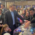 Bakan Bayraktar: Doğal gaz ve elektrik desteğimiz devam edecek 2 bakan bayraktar dogal gaz ve elektrik destegimiz devam edecek 2549e7738cbc