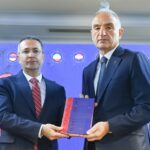 bakan ersoy dunya dillerinde turkce sozlugunu kamuoyuna tanitti 93603d35a934