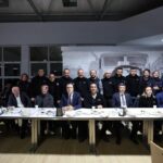 bakan isikhan iscilerle iftar yapti 23369d7b2bc6