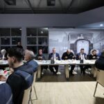 bakan isikhan iscilerle iftar yapti 86243b5ac957