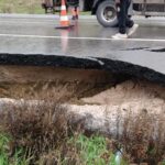 balikesirde asfalt yol saganak sonrasi coktu 704f96edfe40