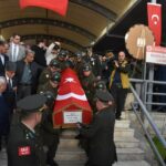 Balıkesir'de kaza kırıma uğrayan F-16 uçağının enkazı kaldırılıyor (7) 8 balikesirde kaza kirima ugrayan f 16 ucaginin enkazi kaldiriliyor 7 506a7e278b17