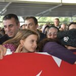 Balıkesir'de kaza kırıma uğrayan F-16 uçağının enkazı kaldırılıyor (7) 1 balikesirde kaza kirima ugrayan f 16 ucaginin enkazi kaldiriliyor 7 7be550a636fe
