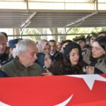 Balıkesir'de kaza kırıma uğrayan F-16 uçağının enkazı kaldırılıyor (7) 3 balikesirde kaza kirima ugrayan f 16 ucaginin enkazi kaldiriliyor 7 8cf8e96b4669