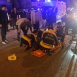 bursa yalova karayolunda motosiklet yayaya carpti 2 yarali 392c64468232