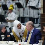 Cumhurbaşkanı Erdoğan: Fikren fosilleşmiş bu güruhun hezeyanlarına sadece gülüp geçiyoruz 3 cumhurbaskani erdogan fikren fosillesmis bu guruhun hezeyanlarina sadece gulup geciyoruz c3d1300e9067