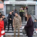 emniyet muduru sehit cocugunu okula birakti 2044916342fa