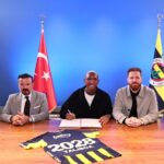 fenerbahce anderson taliscanin sozlesmesini 2 yil uzatti 5a2e18eae2de