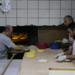 firin ustalarinin 300 derece sicakta pide mesaisi 8c7d909ebdc9