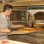 firin ustalarinin 300 derece sicakta pide mesaisi a2376570ce1c