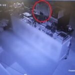 Forkliftle kuyumcu soyup eşekle kaçan şüpheli yakalandı; o anlar kamerada 3 forkliftle kuyumcu soyup esekle kacan supheli yakalandi o anlar kamerada f8a9b774d626
