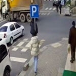 hafriyat kamyonunun carptigi 14 yasindaki kiz cocugu yaralandi 57f7b8fad529