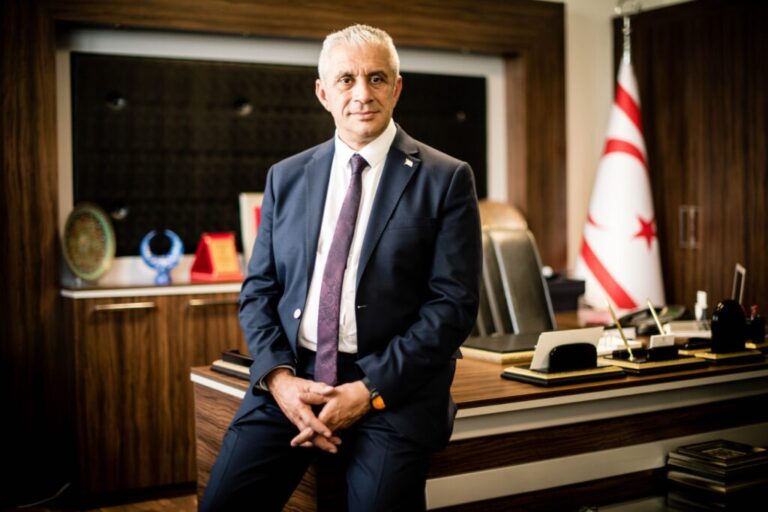 KKTC’de UBP Krizi Derinleşiyor: Taçoy’dan Kritik Uyarı – “Seçimlere Katılamama Riski Doğmuştur”