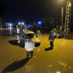Hatay'da sağanak; dere taştı, evi ve ahırı su bastı (2) 1 hatayda saganak dere tasti evi ve ahiri su basti 2 03668dde6ac9