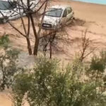 Hatay'da şiddetli sağanak sele neden oldu; araçlarında mahsur kalanlar iş makineleriyle kurtarıldı 1 hatayda siddetli saganak sele neden oldu araclarinda mahsur kalanlar is makineleriyle kurtarildi 9e46f43cf3ba