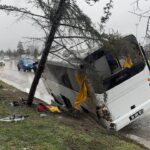 ispartada cezaevi ring araci devrildi 3 yarali 8e141961c5ad