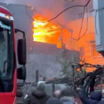 istanbul avcilarda gecekonduda cikan yangin yan binaya sicradi 5574908f7b9b