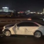 istanbul bakirkoyde otomobil bariyerlere carpti 2 yarali 6afad93c8d6b