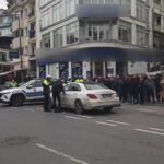 İstanbul - Bebek’te trafiği kapatıp aracında dans eden kadın gözaltına alındı; kaçarken yakalandı 5 istanbul bebekte trafigi kapatip aracinda dans eden kadin gozaltina alindi kacarken yakalandi 25dee5ee3055