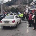 İstanbul - Bebek’te trafiği kapatıp aracında dans eden kadın gözaltına alındı; kaçarken yakalandı 4 istanbul bebekte trafigi kapatip aracinda dans eden kadin gozaltina alindi kacarken yakalandi 7b99e314bcfb