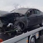 istanbul cekmekoyde giselerde beton bariyere carpan otomobilin surucusu yaralandi guvenlik kamerasi 8000f5a88b4f