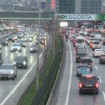 istanbul istanbulda haftanin ilk is gununde trafik yogunlugu 5b28efa6964b