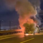 istanbul kadikoyde seyir halindeki otomobil alev alev yandi 0f387b6fab46