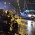 istanbul kadikoyde seyir halindeki otomobil alev alev yandi c1696ad76c98