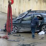 istanbul kucukcekmecede kaza yapan otomobil dereye uctu 70c74d6ec569