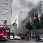 İstanbul - Maltepe'de 4 katlı binada yangın; mahsur kalan 4 kişi kurtarıldı 2 istanbul maltepede 4 katli binada yangin mahsur kalan 4 kisi kurtarildi 3a9837293639