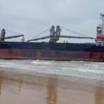 İstanbul - Sarıyer'de karaya oturan gemide tahliye talebinde bulunan kaptan kurtarıldı 3 istanbul sariyerde karaya oturan gemide tahliye talebinde bulunan kaptan kurtarildi c90d46164f54