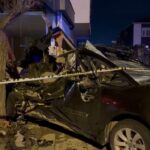 istanbul sultanbeylide otomobil park halindeki 4 araca ve is yerine carpti 021bfaf7c09c