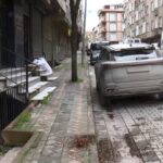 istanbul sultangazide apartman onunde bekleyen 2 cocuga bicakli saldiri kamerada 0a0452ec49f1