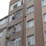 istanbul sultangazide beton pompasinin borusu patladi 2 apartman ve 3 arac betonla kaplandi c3d1e27439d8