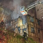 İzmit’te 2 katlı metruk bina alev alev yandı 7 izmitte 2 katli metruk bina alev alev yandi 878ad0c5c933