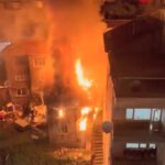 İzmit’te 2 katlı metruk bina alev alev yandı 2 izmitte 2 katli metruk bina alev alev yandi e9bcb38b11e7